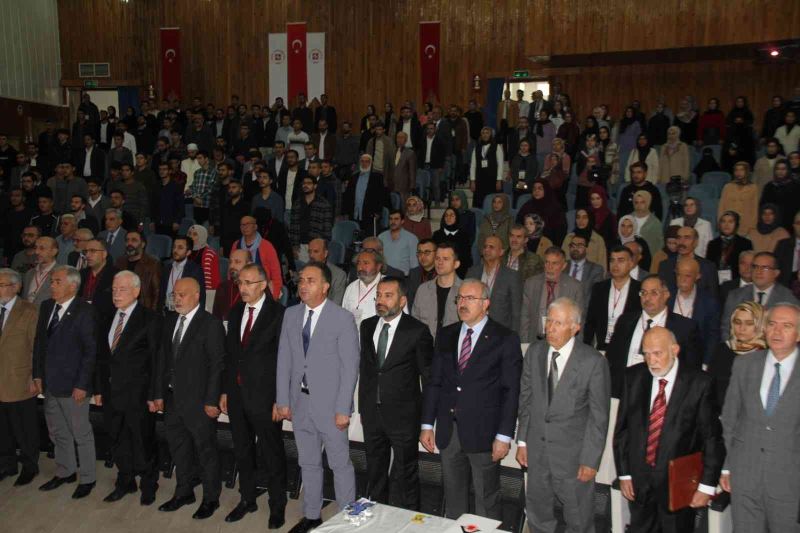 Elazığ’da ‘Uluslararası İslam Medeniyetleri Sempozyumu’ başladı
