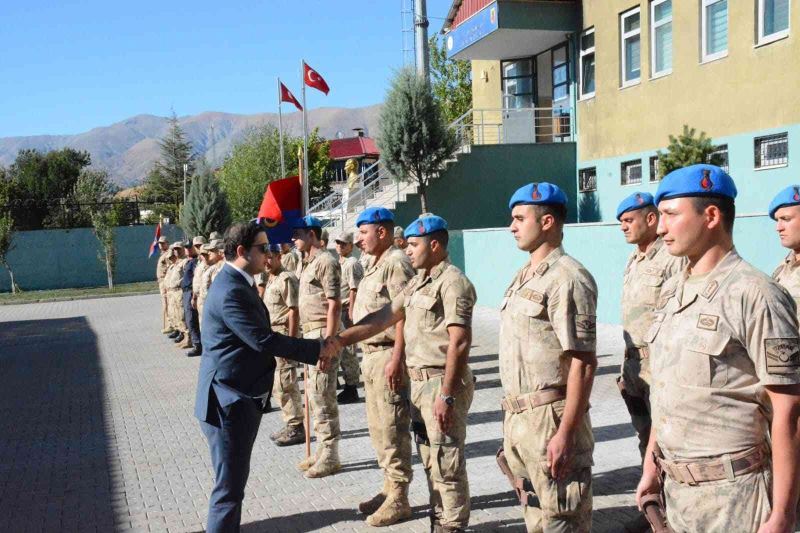 Kaymakam Başar, jandarma ile bir araya geldi
