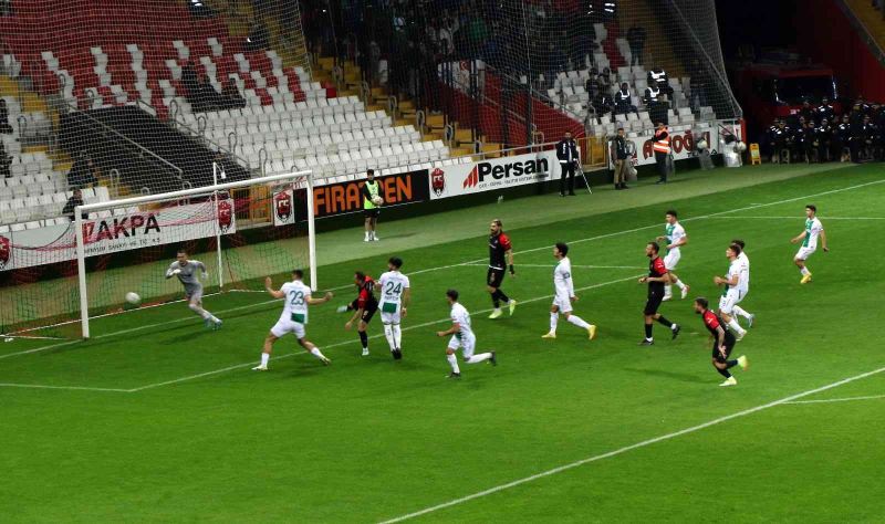 TFF 2. Lig: 24Erzincanspor: 2 - Bursaspor: 0
