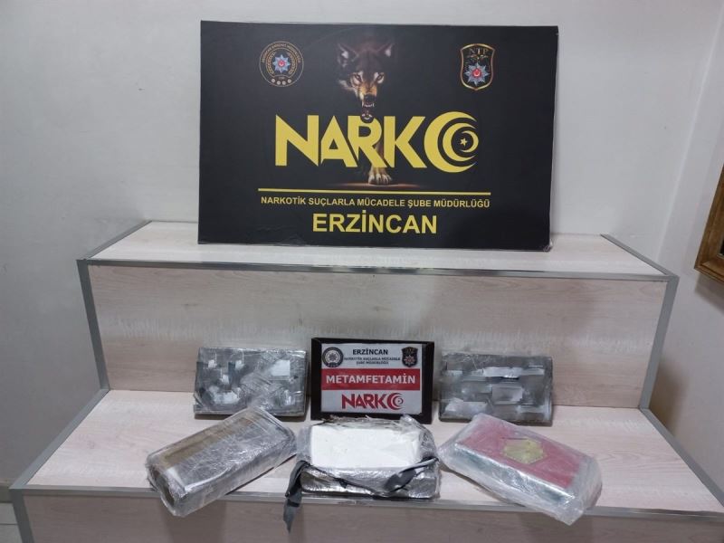 Erzincan’da termoking içerisinde 5 kilo 454 gram metamfetamin ele geçirildi
