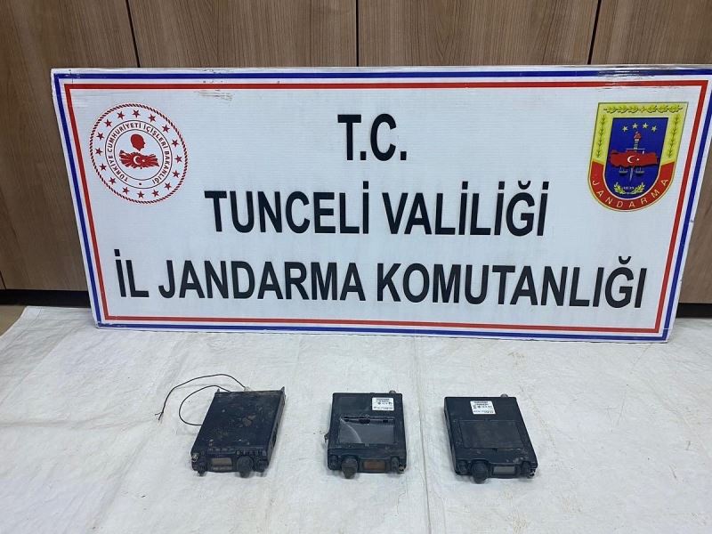 Tunceli’deki operasyonda örgütsel dokümanlar ve yaşam malzemesi ele geçirildi
