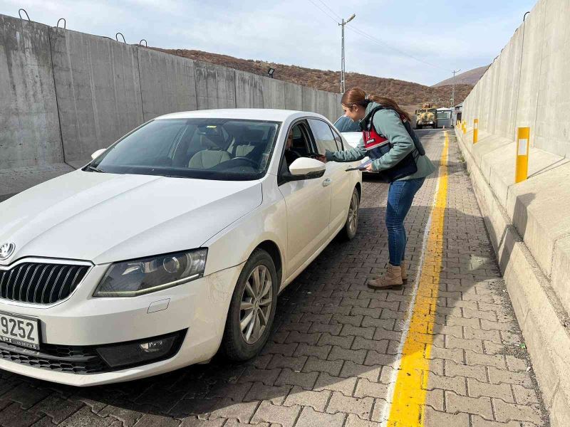 Bingöl’de jandarma 2 bin 670 vatandaşa KADES’i tanıttı
