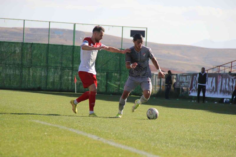 TFF 3. Lig: ES Elazığspor: 2 - Nevşehir Belediyespor: 2
