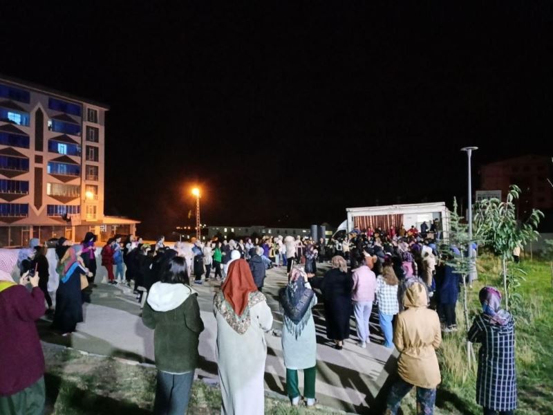 Bitlis KYK yurtlarında kalan öğrenciler için müzik şöleni
