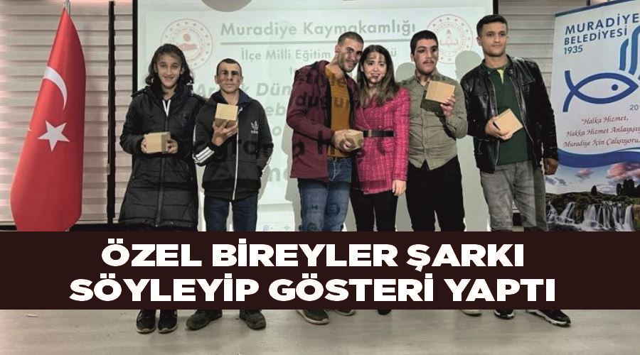 Özel bireyler şarkı söyleyip gösteri yaptı