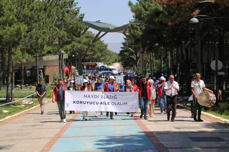 Elazığ’da 30 Haziran Koruyucu Aile Günü yürüyüşü düzenlendi
