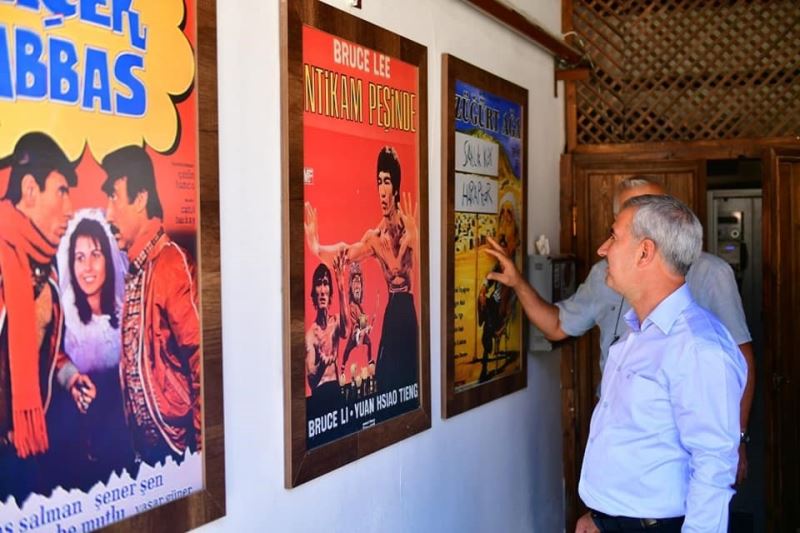Başkan Çınar, Sinema Müzesi’nde incelemelerde bulundu
