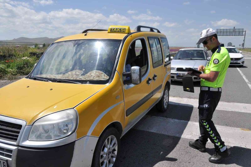 Kars’ta polisten droneli bayram uygulaması
