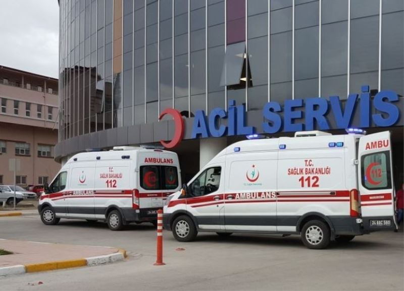 Erzincan’da kavgaya müdahale eden polis bacağından bıçaklandı
