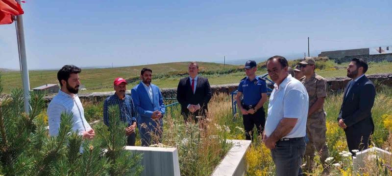 Kaymakam Yılmazer 15 Temmuz’da şehitleri unutmadı
