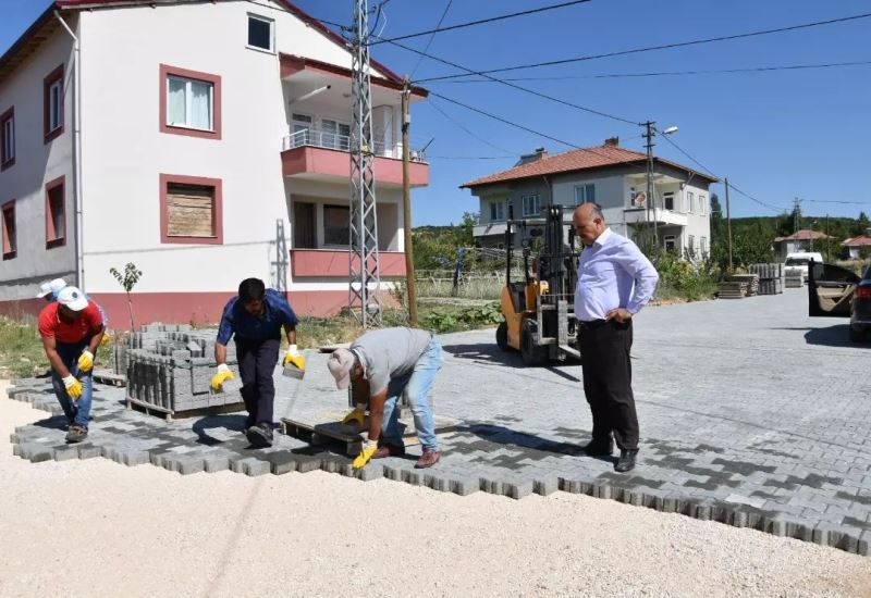 Doğanşehir’de asfalt ve parke çalışması
