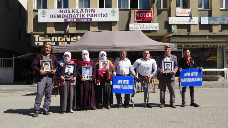 Muş’ta evlat nöbeti tutan ailelerin sayısı 41’e yükseldi
