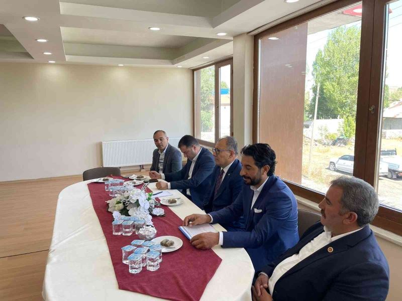 Başkan Eren Alp, süt üreticilerin talebini mandıracılara iletti
