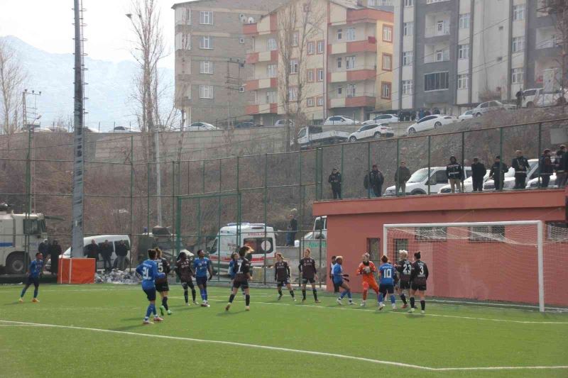 Kadın Futbol Süper Ligi: Hakkarigücü: 2 - Beşiktaş: 2
