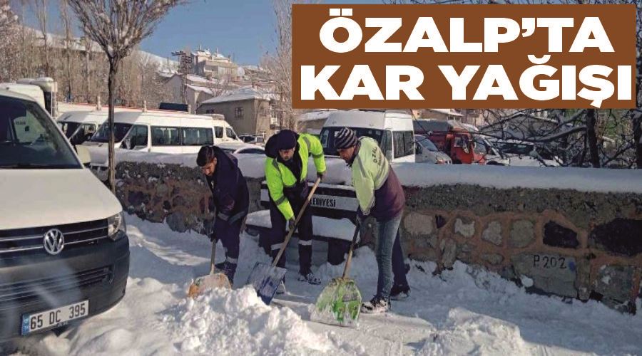 Özalp’ta kar yağışı