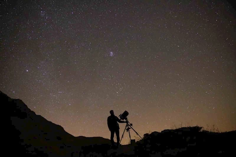 Bitlis’te uzay meraklıları ’Orionid meteoru’nu gözlemledi
