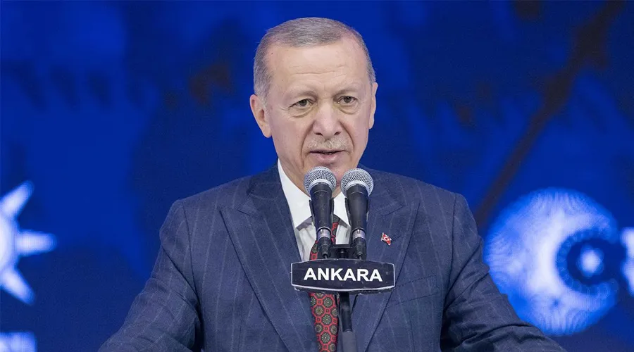 Cumhurbaşkanı Erdoğan yeniden AK Parti Genel Başkanı