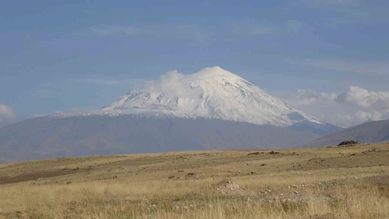 Türkiye’nin çatısı beyaza büründü
