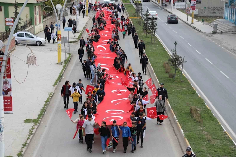 Ağrı’da ’Amatör Spor Haftası’ etkinlikleri kortej yürüyüşü ile başladı
