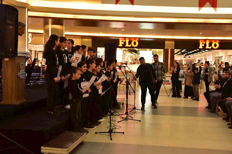 Malatya Büyükşehir Belediyesi semt konaklarında anlamlı program
