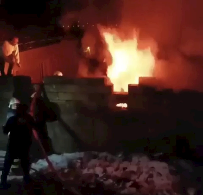Yüksekova’da kalorifer dairesinde korkutan yangın
