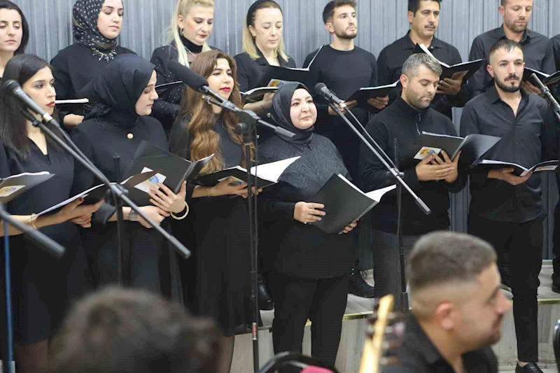 Koroya giren anneden kızına unutulmayacak Öğretmenler Günü sürprizi
