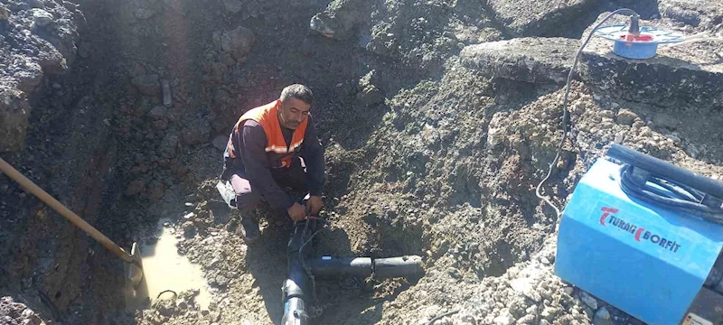 Hakkari’de 6 ayrı noktada su arızası giderildi
