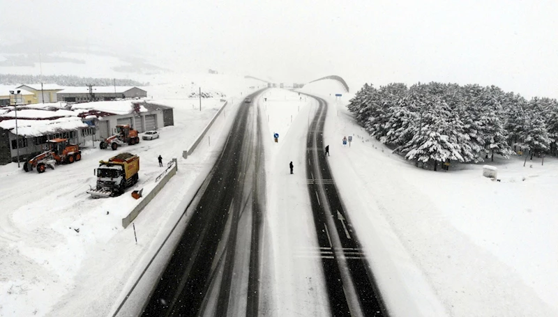 Erzincan’ın yüksek kesimlerinde kar yağışı etkisini artırdı
