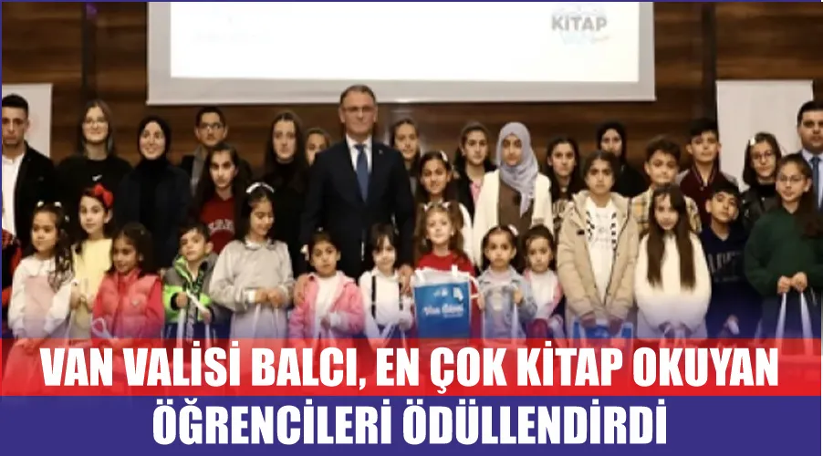Van Valisi Balcı, en çok kitap okuyan öğrencileri ödüllendirdi 