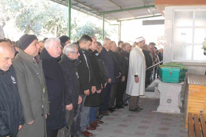 Hatay’da enkaz altında vefat eden Turgutlulu esnaf toprağa verildi
