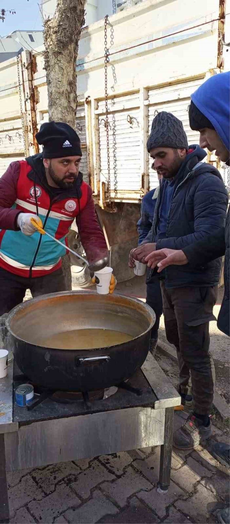 Dicle’den Adıyaman’a sıcak yemek servisi
