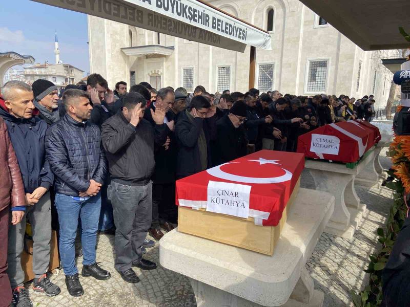 Depremde hayatını kaybeden Cemal Kütahya ve oğlu Çınar’a acı veda
