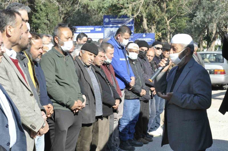 Depremde Hayatını Kaybeden Fethiyeli Sağlık Görevlisi Toprağa Verildi
