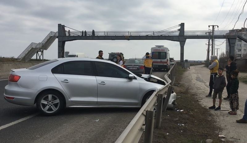 Tekirdağ’da ambulans ile otomobil çarpıştı: 2 yaralı
