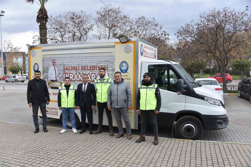 Salihli Belediyesi deprem bölgesine mobil ikram aracı gönderdi
