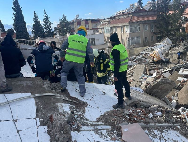 Ekipler 41 saat sonra küçük Yağmur’a ulaştı
