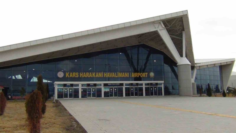 Kars Harakani Havaalanı uluslararası uçuşlara açıldı
