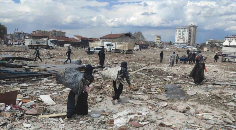 Hurdacıların tehlikeli ekmek parası mücadelesi
