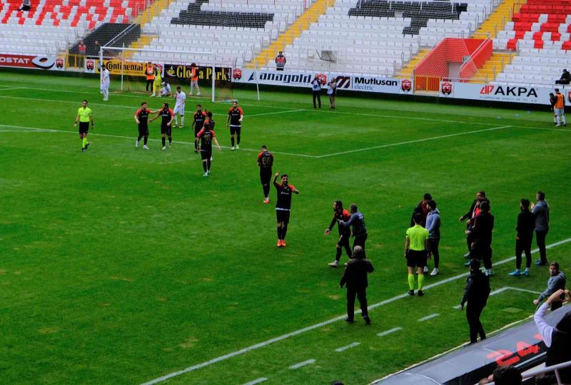 TFF 2. Lig: 24Erzincanspor: 2 - Nazilli Belediyespor: 0
