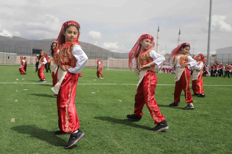 23 Nisan Ardahan’da coşkuyla kutlandı
