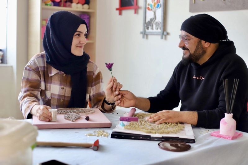 Aşklarına vesile olan filografi sanatını yeni nesillere aktarıyorlar
