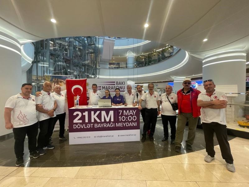 Erzurumlu maratoncular Bakü’de koştu
