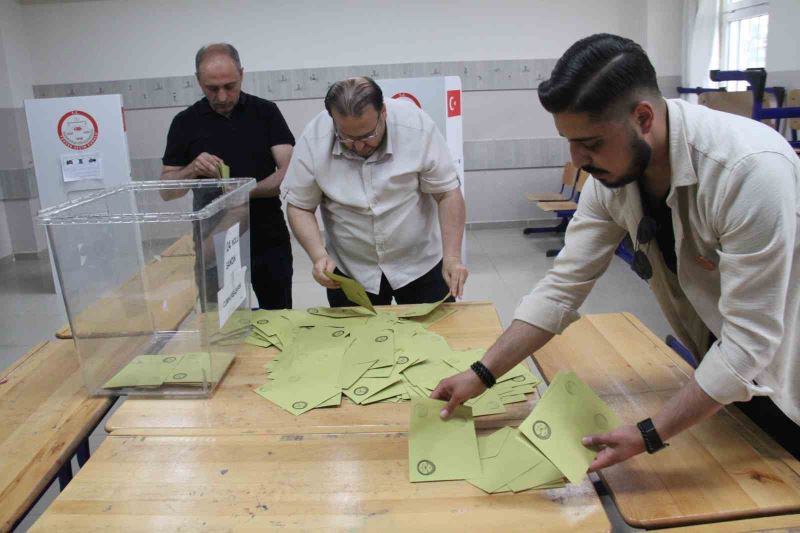 Elazığ’da oy kullanma işlemi sona erdi
