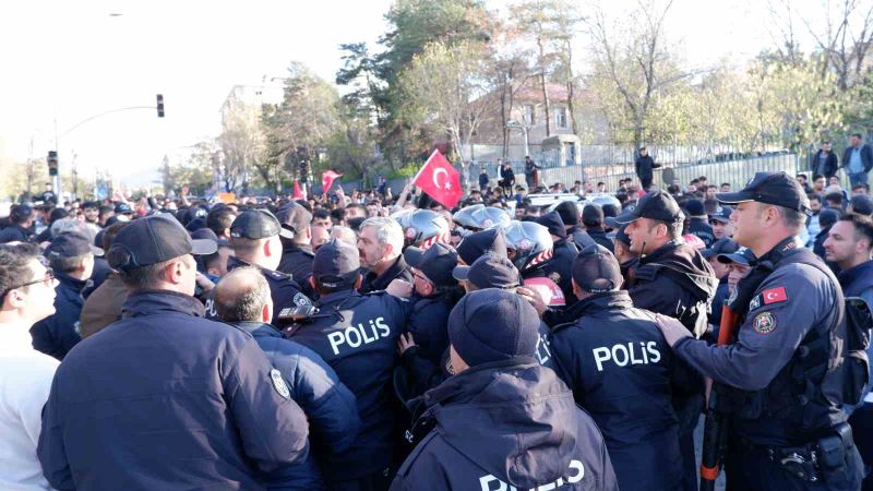 İmamoğlu provokasyonunda 13 gözaltı
