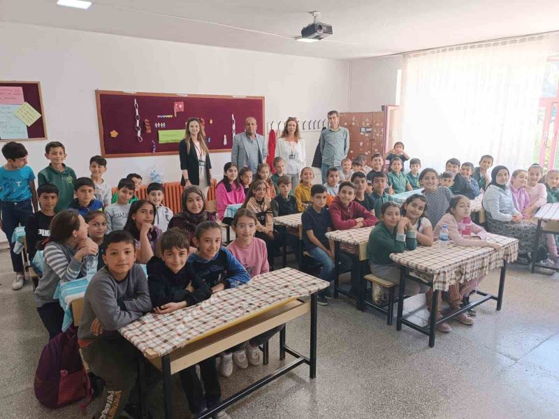 Elazığ’da 135 öğrenciye gıda güvenirliği eğitimi verildi
