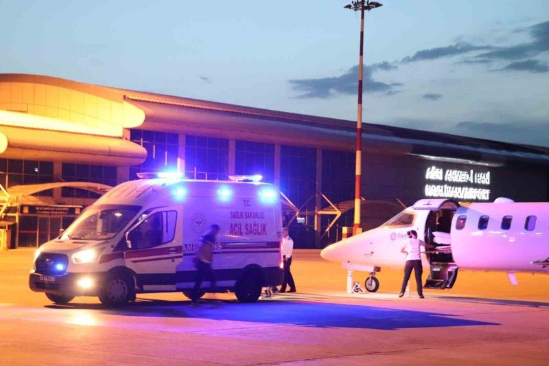 Ağrı’da başından vurulan genç ambulans uçakla Ankara’ya gönderildi
