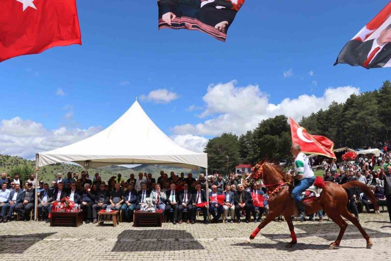 Ala; Türkiye hedeflerine hep birlikte yürüyeceğiz
