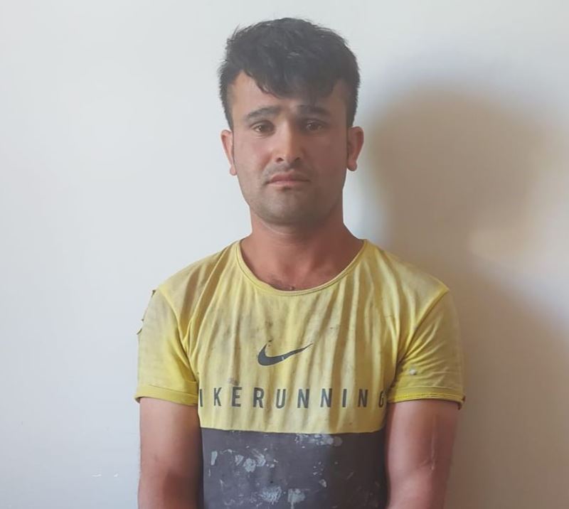 Üzerinde ’Jandarma’ yazılı gömlekle sosyal medyada paylaşım yapan şahıs yakalandı
