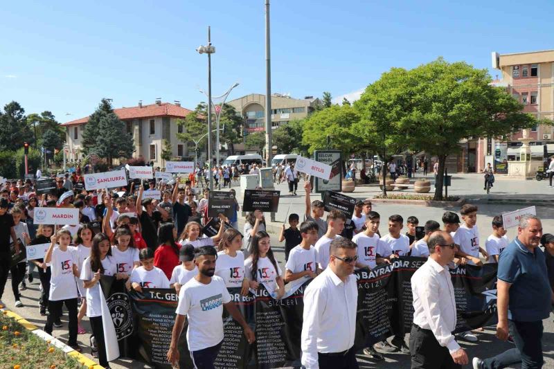 ANALİG sporcuları Erzincan’da deprem şehitleri için yürüdü
