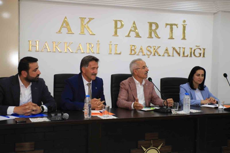 Bakan Uraloğlu, Hakkari’den ayrıldı
